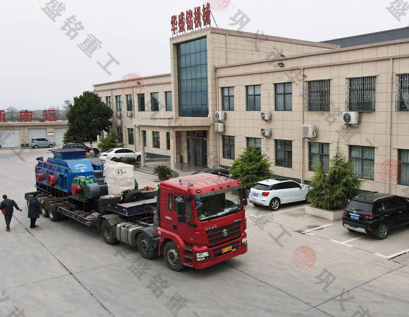 時產200噸對輥液壓制砂機，處理鵝卵石、石灰石的出砂效果怎么樣呢？